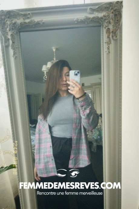 Femme à Cailla