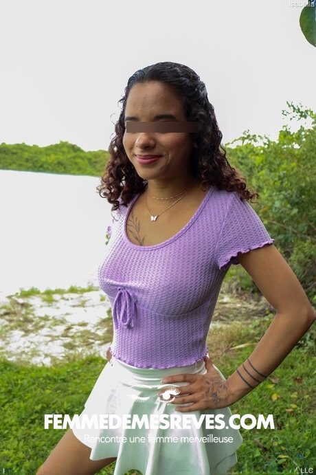 Femme à Château Chervix