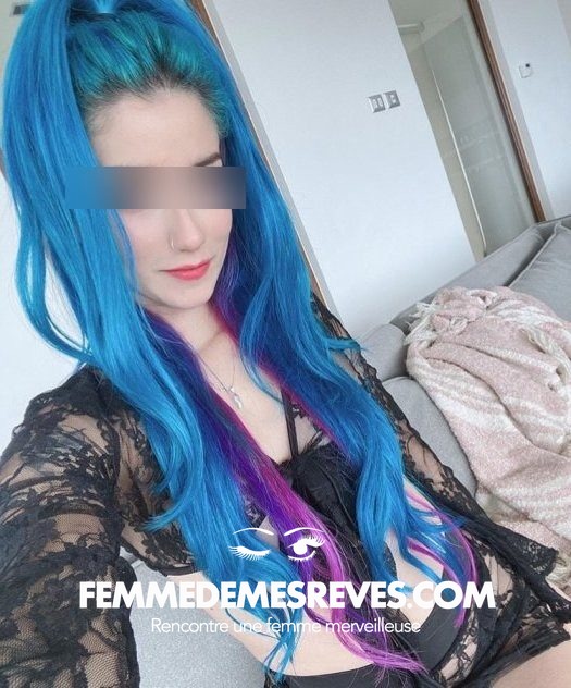 Femme à Clémensat