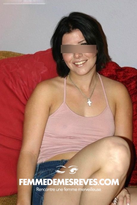 Femme à Coursan