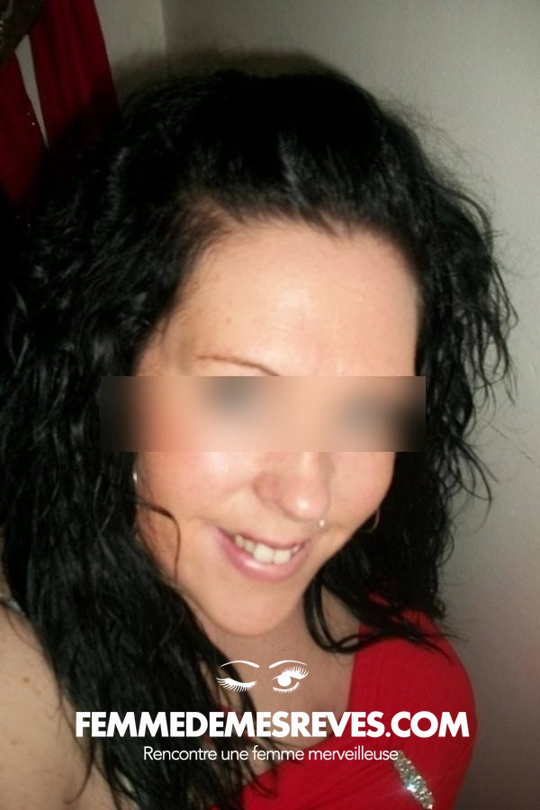Femme Ă Cressensac Sarrazac