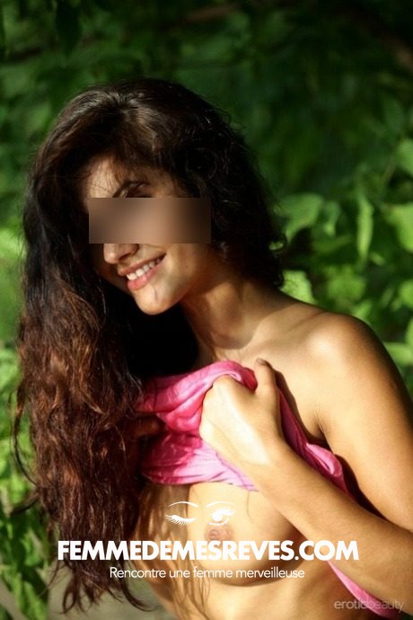 Femme à Le Ménil Guyon