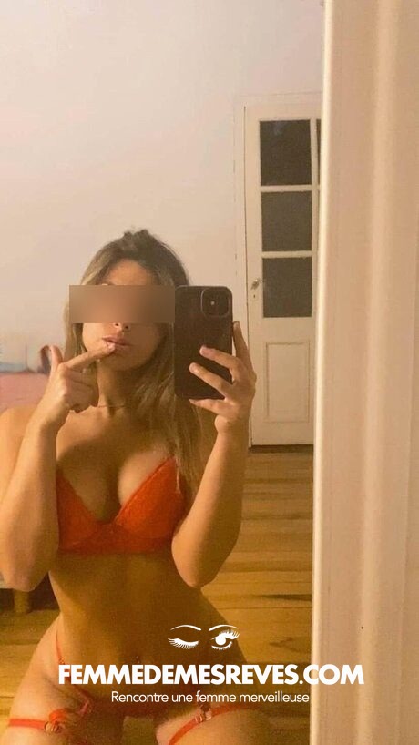 Femme Ă Longwy sur le Doubs