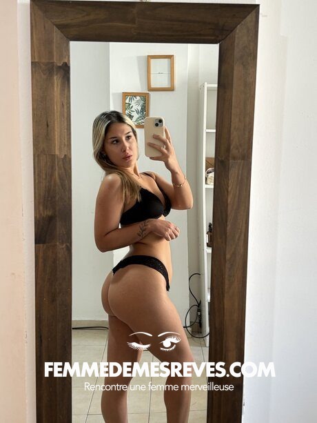 Femme à Montfaucon en Velay