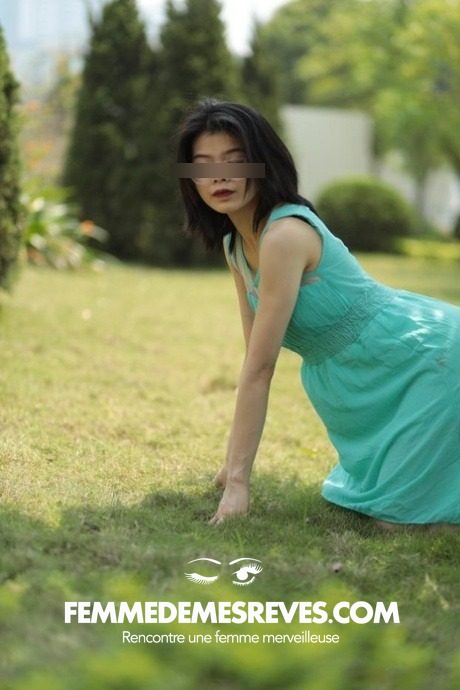 Femme à Pépieux