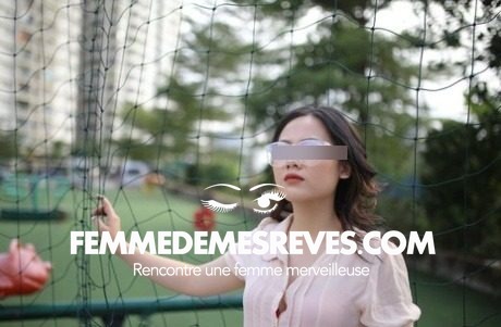Femme à Queyssac les Vignes