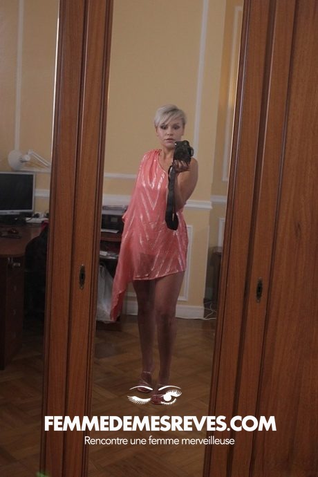 Femme à Rosières
