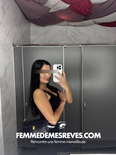 Femme à Saint Laurent d'Olt