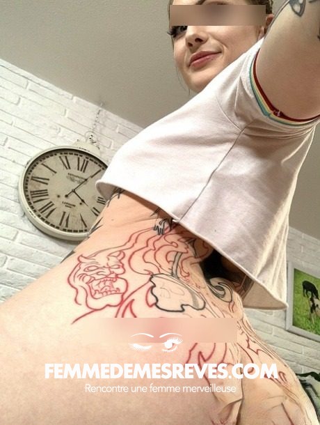 Femme à Semondans