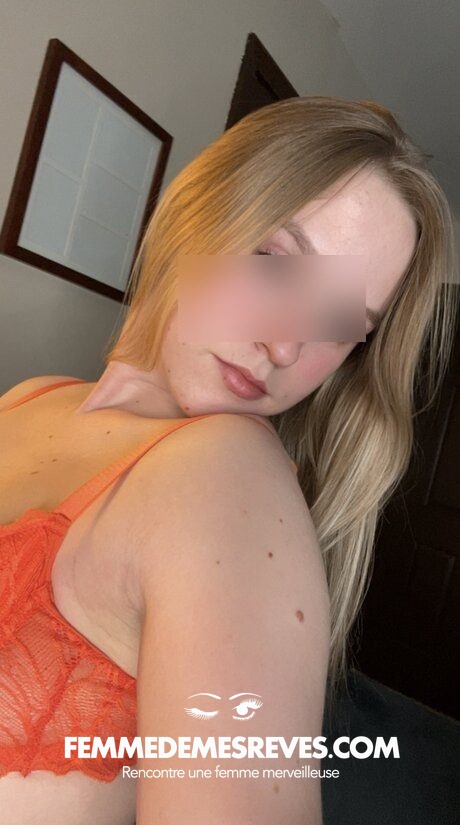 Femme à Uz