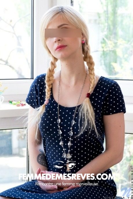 Femme Ă Val des Marais